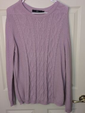 Isle Essentials Lavender Cable Crewneck Sweater, Size Large, Beautiful 😍